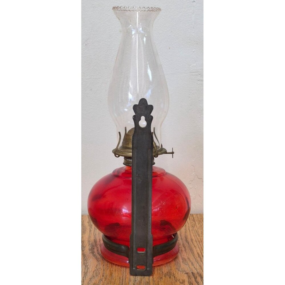 Vintage Red Glass P & A Dorset Thomaston CT Hurricane Oil Lamp Wall Bracket - Picture 12 of 12